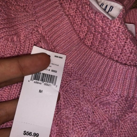 GAP Sweater - Picture 2 of 2
